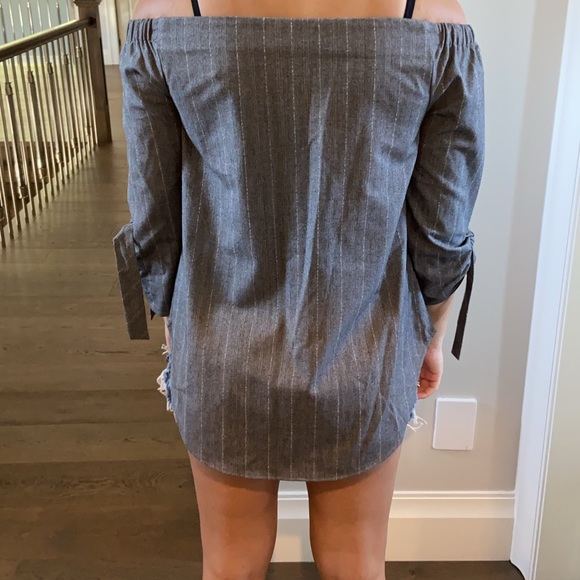 Babaton Off the shoulder blouse - Picture 3 of 5